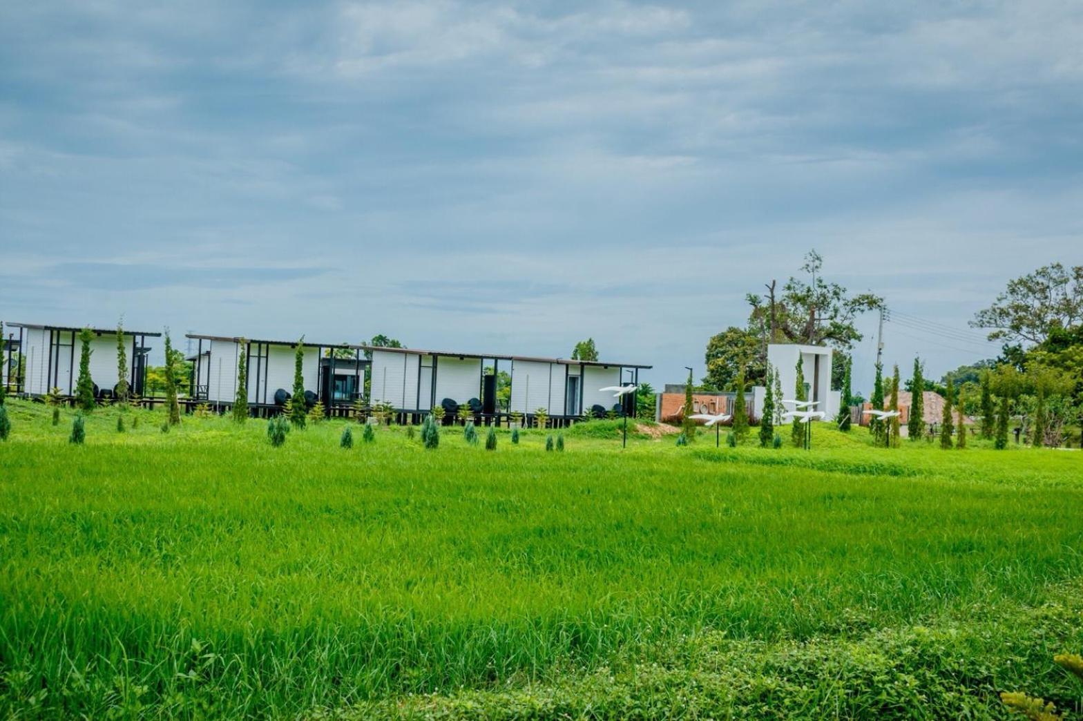 Mae On Village Resort Roi Et Bagian luar foto